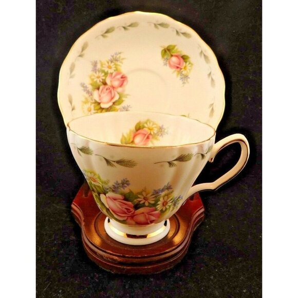 Royal Vale Ridgeway Potteries Pink Roses Tea Cup Saucer Floral Gold Trim - Picture 1 of 9
